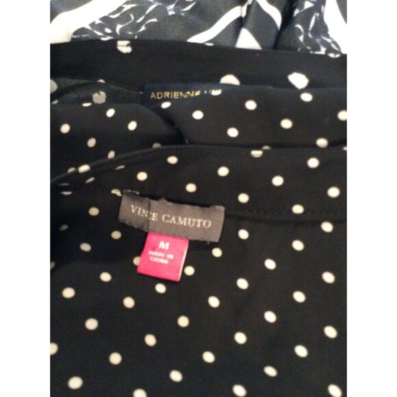 Vince Camuto Medium M Polka Dot blouse Black White V Neck 3/4 Sleeves Classic - Picture 8 of 8